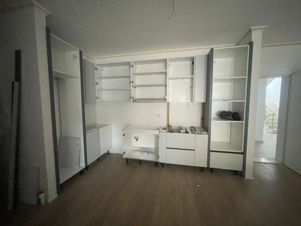 Apartament 2+1  në shitje Ali Demi 177.000 euro