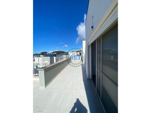 Shitet, Apartament 3+1+2 me verande tek Perla Resort, Gjiri i Lalzit