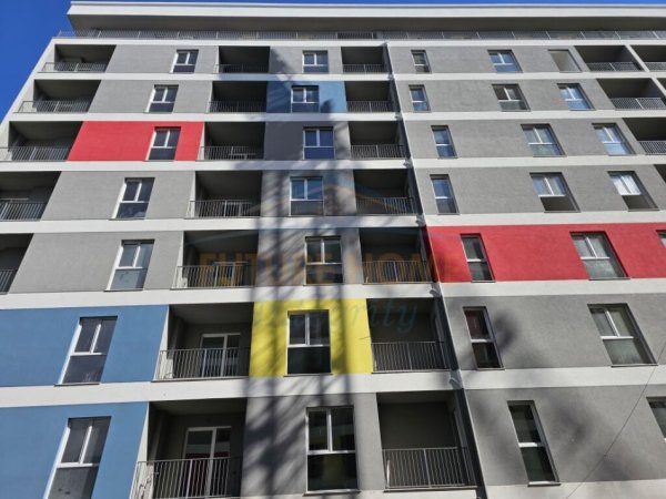 Shitet, Apartament 3+1+2+Post Parkimi, Kompleksi Univers City, 132000€