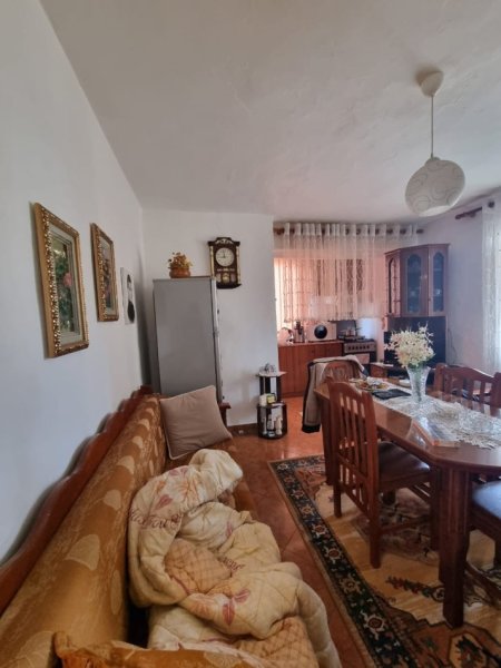 Qera, Apartament 2+1, Vasil Shanto, Tiranë - 450€ | 68 m²
