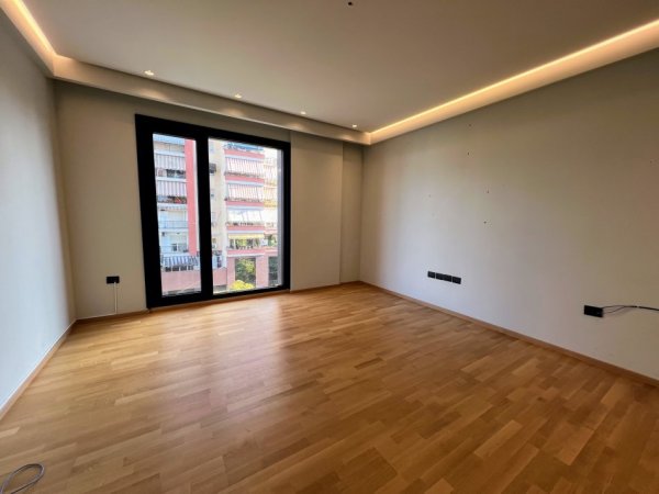 Apartament me qira 1+1 800 eur