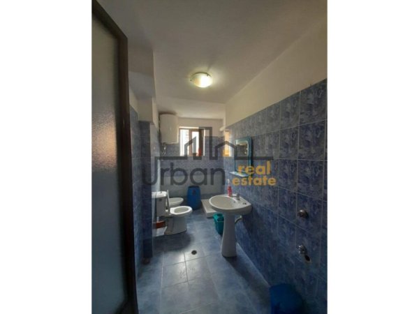 Shitet, Apartament 2+1, Bulevardi Zogu i Parë, Tiranë - 140 000€ | 87 m²