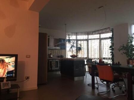 Apartament 3+1 për Qira në Stacioni i Trenit, Tirane. AREA38997