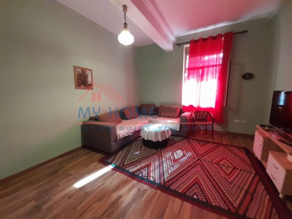Apartament 1+1 me Qira Myslym Shyri Tirane(Fatjana)