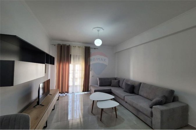 Apartament - Me Qira - Astir, Shqipëri
JEPET ME QIRA 1+1 NE ASTIR TEK PRANE SOHO BAR