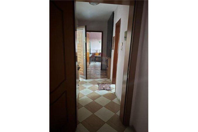 Apartament - Në Shitje - Brryli - Materniteti i Ri, Shqipëri
Apartament Ne shitje 2+1 te Materniteti I Ri