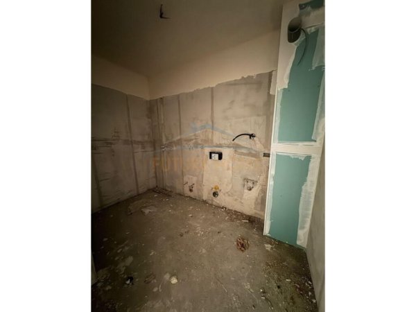 Shitet, Apartament 2+1+2, Bulevardi i Ri, Rruga Jordan Misja.
161,700 €