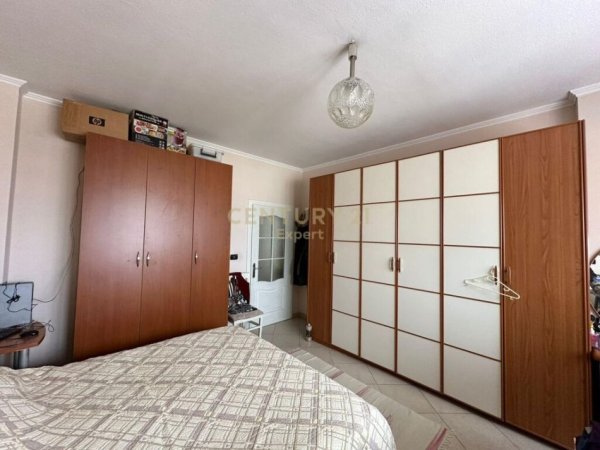 Apartament 3+1+2 për shitje te Mine Peza, Tiranë