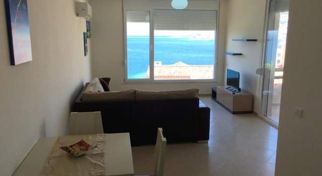 Sarande, jap me qera apartament ne plazh Kati 2, 75 m² 50 Euro/nata (Rruga Butrinti , Rezidenca Bougainville)