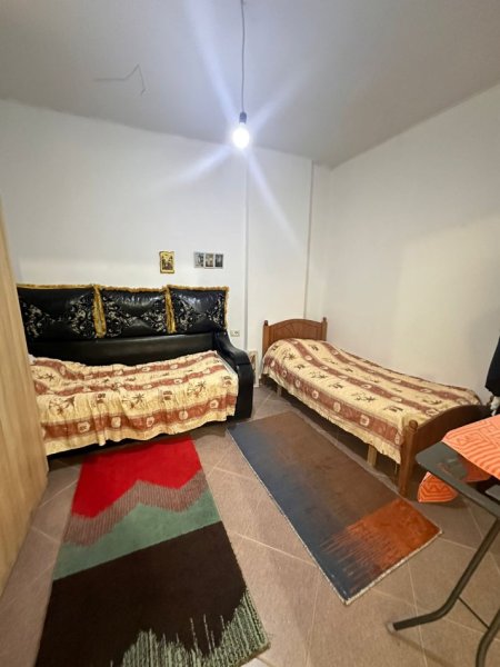 Shitet, Apartament 2+1, Unaza e Re, Tiranë.