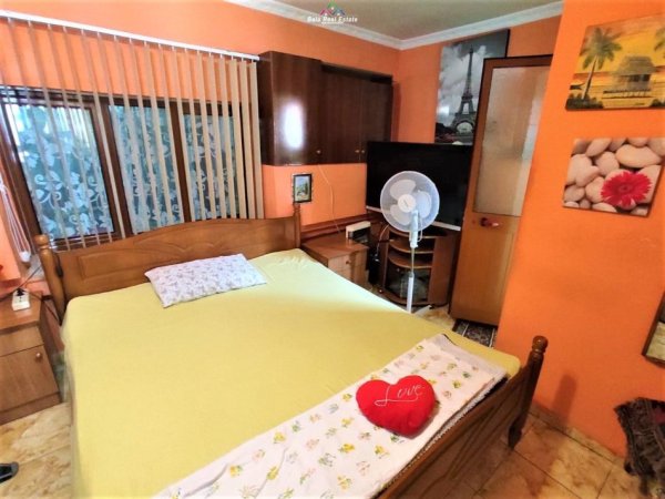 Apartament Me Qera 2+1 Ne Bllok (ID B221197) Tirane.