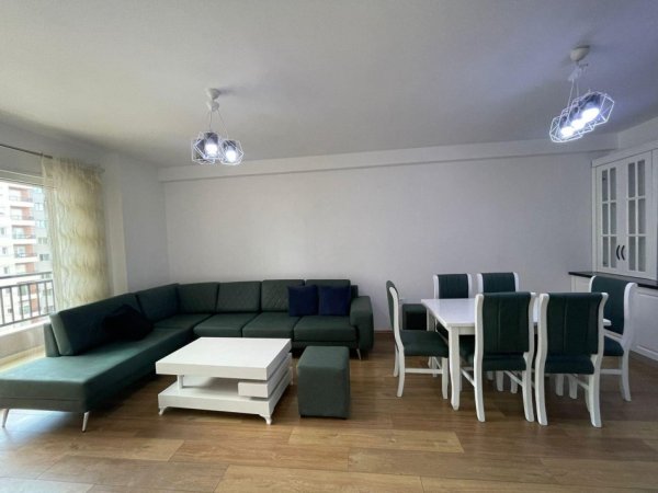 Tirane, jepet me qera apartament 2+1+2  450 Euro (ASTIR VILA L2)