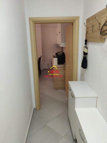 Tirane, jepet me qera apartament 1+1+BLK Kati 3, 60 m² 300 Euro (Liqeni i Thate)