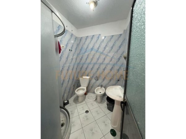 Shitet, Apartament 2+1, Rruga Riza Cerova
158,000 €