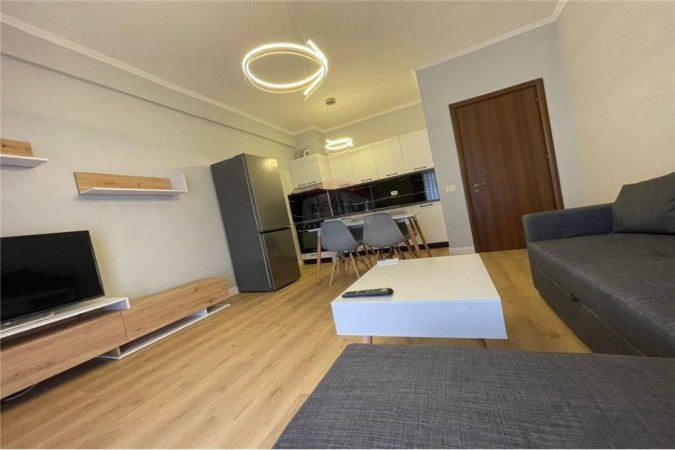 Super Apartament 1+1 me qira prane Casa Italia, 35'000 leke/muaj!