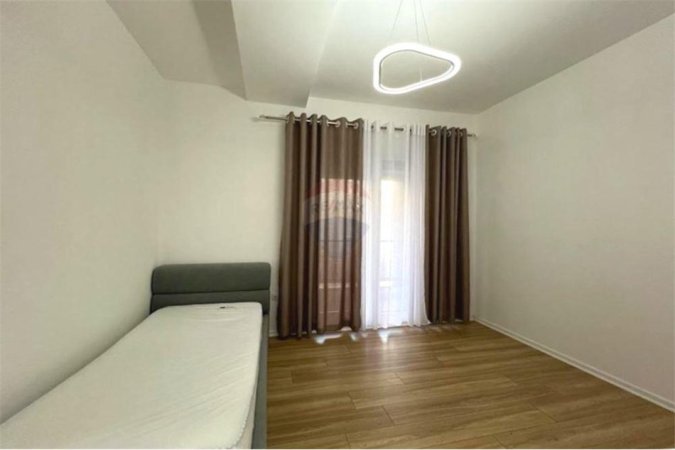 ~Apartament Me Qira te Kompleksi Magnet 21 Dhjetori  3+1+2 ~750 EURO