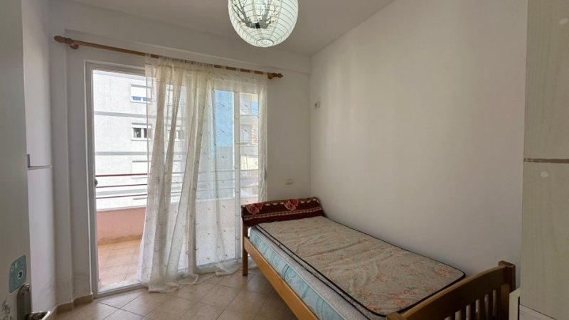 Qera, Apartament 2+1, Fresk, Tiranë - 350€ | 80m²