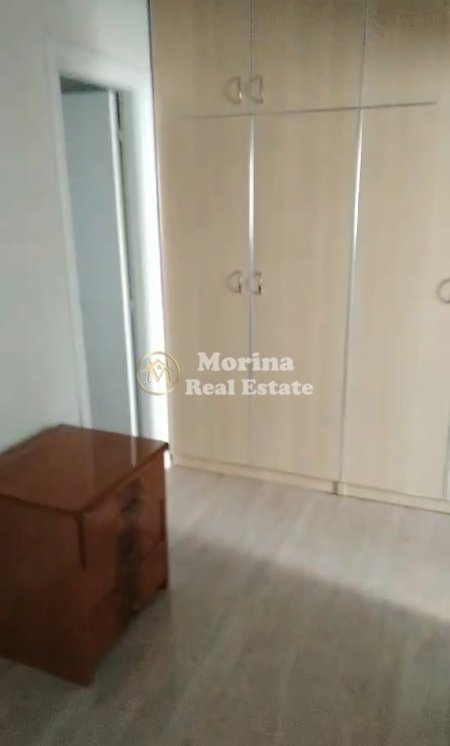 Qera, Apartament 1+1, Pallati Me Shigjeta, 400 Euro/Muaj