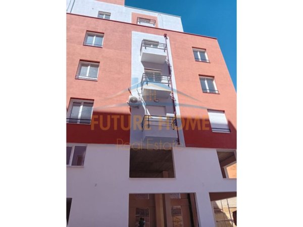 Shitet, Apartament 1+1, Selitë, Tiranë