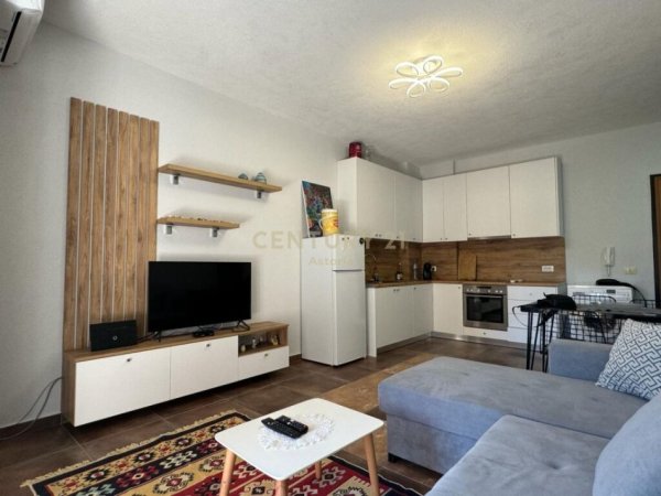 Shitet apartament 1+1 Shkembi i Kavajes, 85000 euro