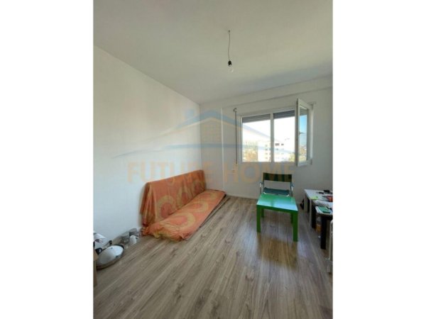 Qera, Apartament 2+1+Post Parkimi, Unaza e Re, Tirane.