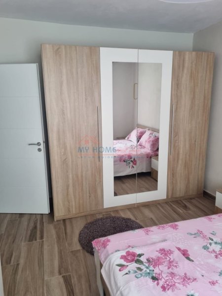 Apartament 2+1 me qira tek 21 Dhjetori ne Tirane(Saimir)