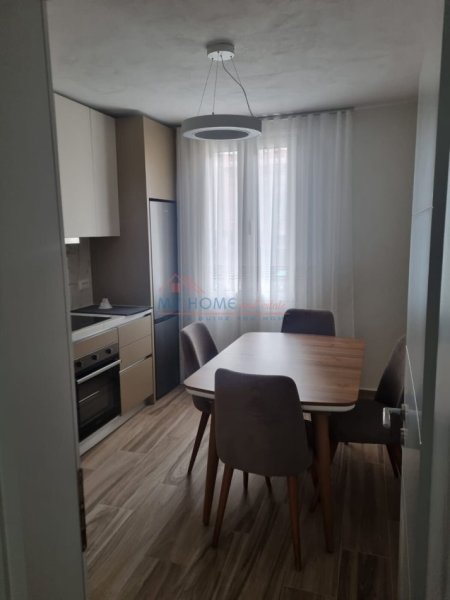 Apartament 2+1 me qira tek 21 Dhjetori ne Tirane(Danja)