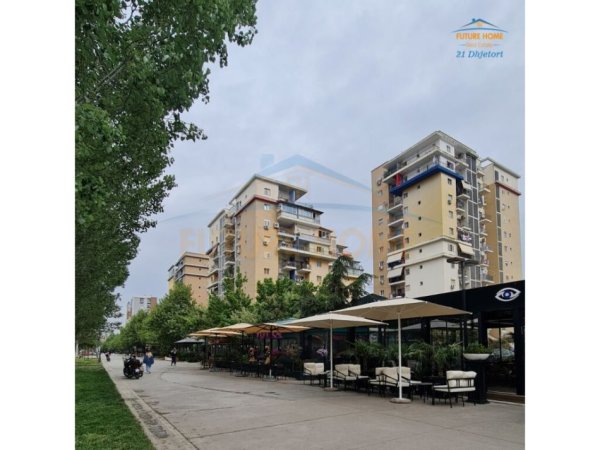Shitet, Apartament 1+1, Fusha e Aviacionit, Tiranë.