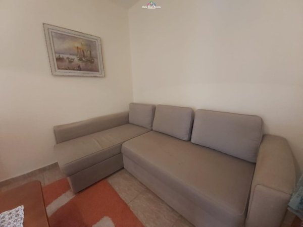 Apartament Me Qera 1+1 Tek Ish Restorant Durresi (ID B210259) Tirane
