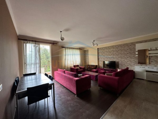 Tirane, shitet apartament 3+1 Kati 2, 140 m² 220.000 Euro (Kopshti Botanik)
