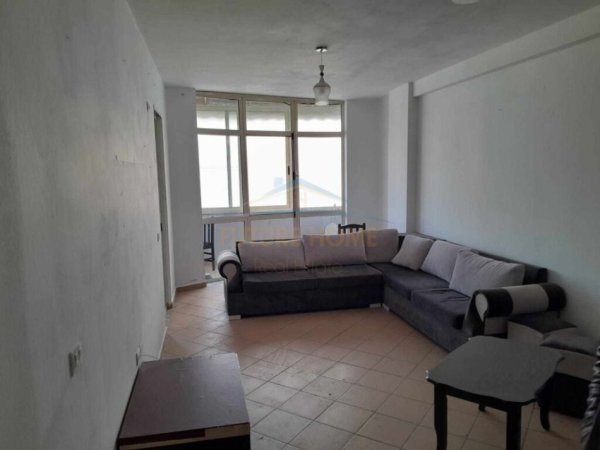 Qera, Apartament 2+1 në Fresk, Tiranë250 €