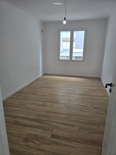 Apartament Ne Shitje 2+1 Tek Rruga E Kavajes (ID B121159) Tirane