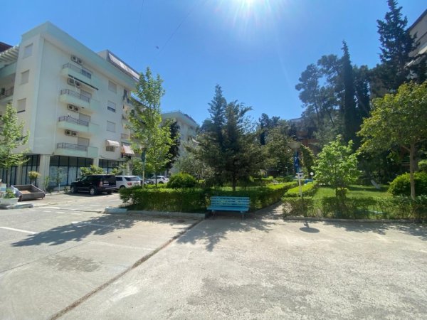 Shitet, Apartament 2+1 , Golem, Durrës.