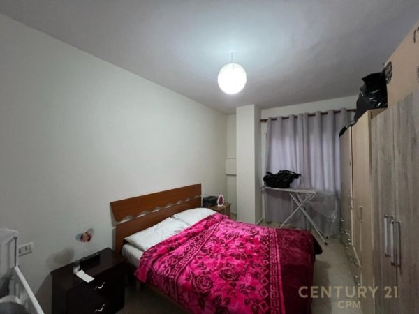 Apartment 1+1 te pallatet Cabej 68000 €