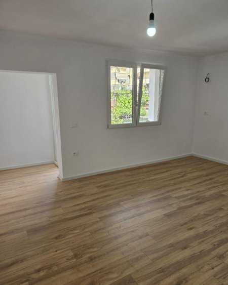 Shitet Apartament 2+1+bllk, 76m2, Rr Bogdaneve
