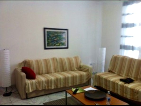 Apartament 2+1 me qira te Selvia 600 euro