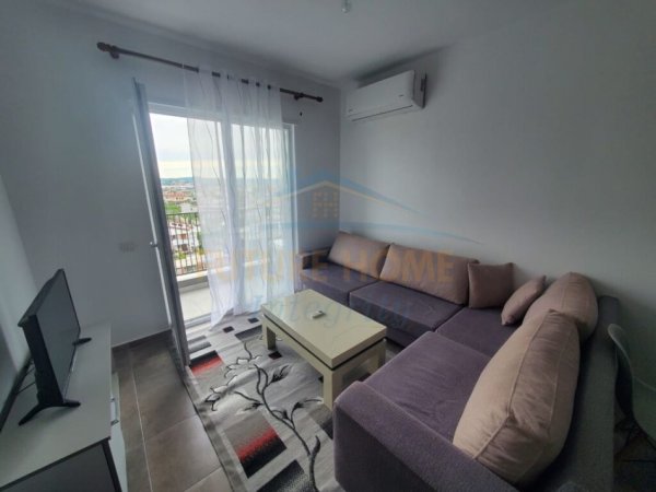 Qera, Apartament 2+1+Post Parkimi, Kompleksi Univers City, Tiranë.
360 €