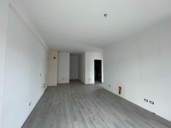 Apartament - Në Shitje - Univers City, QTU, Shqipëri