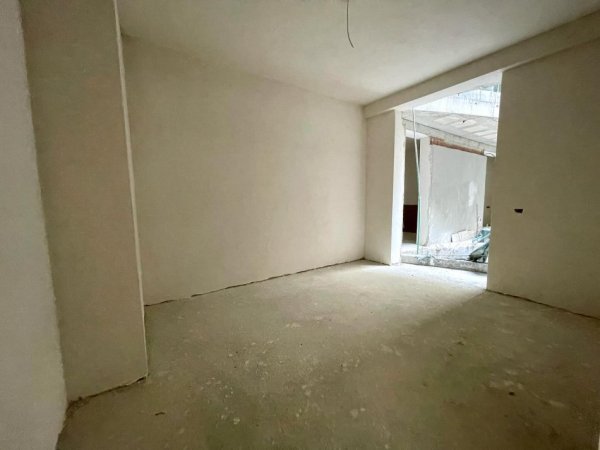 Apartament ne shitje, 3+1 ne qender te Tiranes per 280’000€‼️