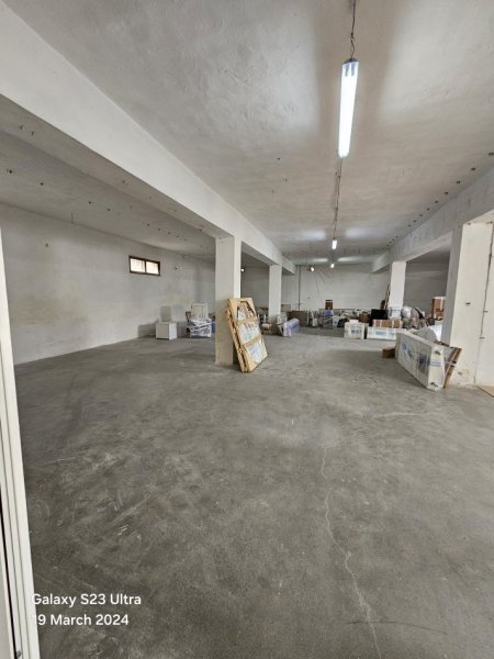 📍Jepet me Qera Ambjent Biznesi 
  Durres Nishtulla 1800 m2 siperfaqe 2100 Euro/muaj