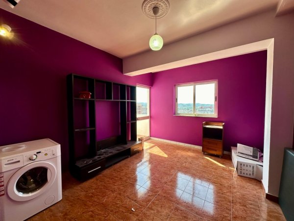 Shitet Apartament 2+1 “Laprakë”, Tiranë ( 130.000 Euro)