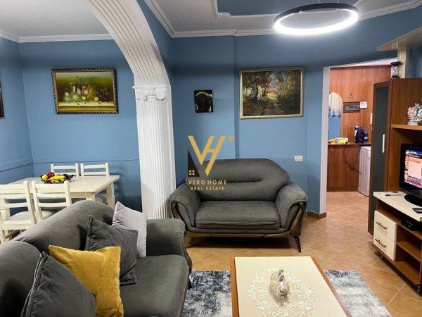 Tirane, jepet me qera apartament 2+1, Kati 7, 70 m2 500 € (RRUGA 5 MAJI)