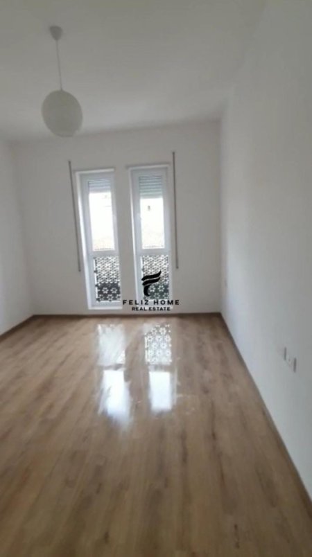 Tirane, shitet apartament 1+1, Kati 1, 73 m2 114,080 € (RRUGA KONGRESI MANASTIRIT)