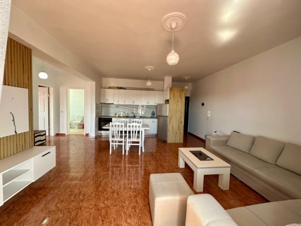 Tirane, shitet apartament 2+1+Ballkon, Kati 11, 106 m2 130,000 € (Laprak)