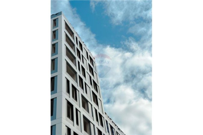 Tirane, shitet apartament , Kati 3, 104 m2 165,000 € 