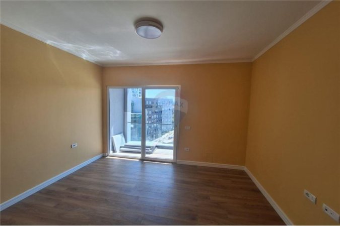 Tirane, jepet me qera apartament 2+1+Ballkon, Kati 8, 89 m2 600 € (Rruga 5 Maji)