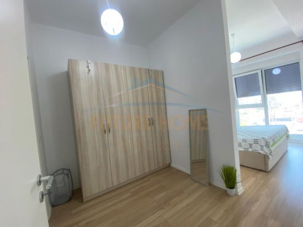 Tirane, jepet me qera apartament 2+1, Kati 5, 90 m2 550 € (Rruga Jordan Misja, Kompleksi Marga)
