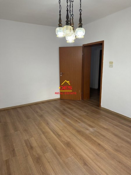 Tirane, shitet apartament 1+1+Ballkon, Kati 4, 45 m2 129,150 € (sami frasheri)