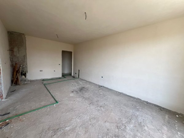 Tirane, shitet apartament 2+1, Kati 7, 105 m2 94,230 € (Qtu)