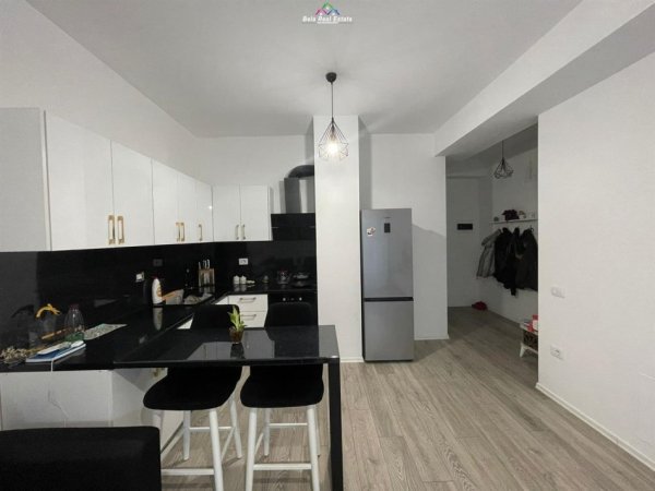 Tirane, jepet me qera apartament 1+1, Kati 2, 70 m2 400 € (Ali demi)